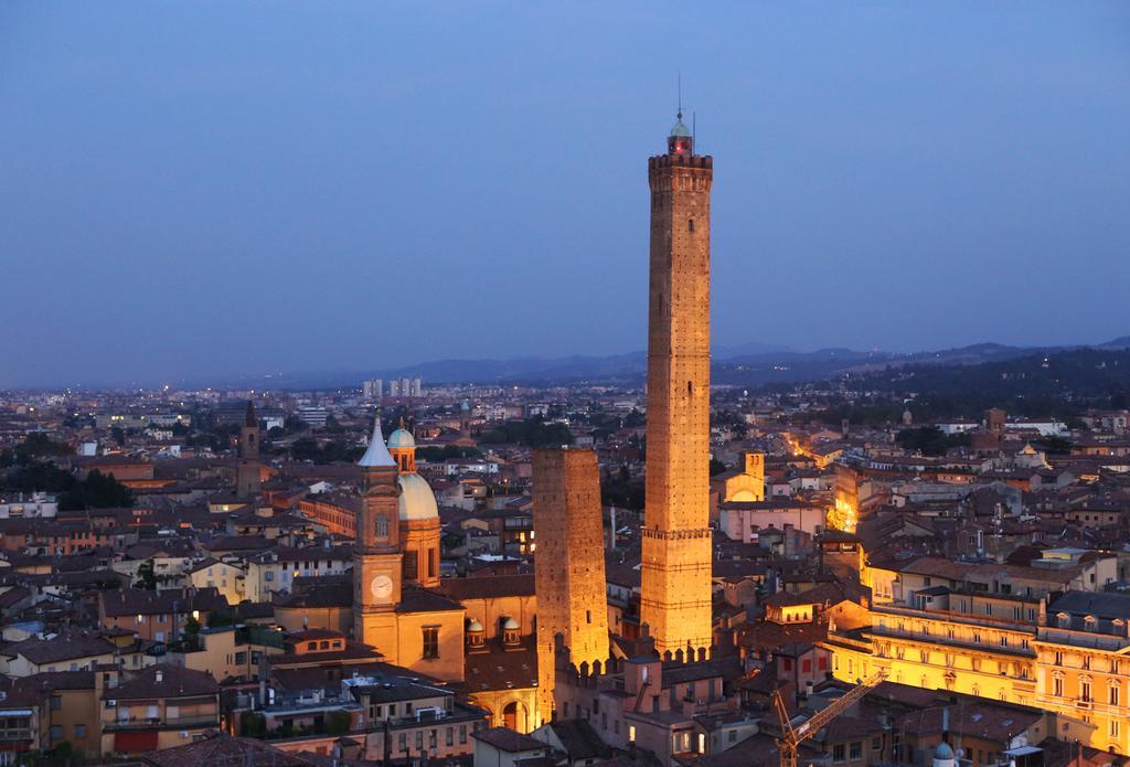 3-Tourist House Bologna-Mansarda - Self Check-In Apartment Exterior photo